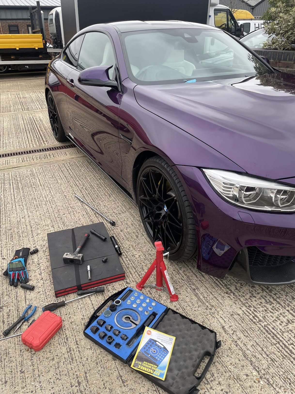 Emergency Tyre Fitting